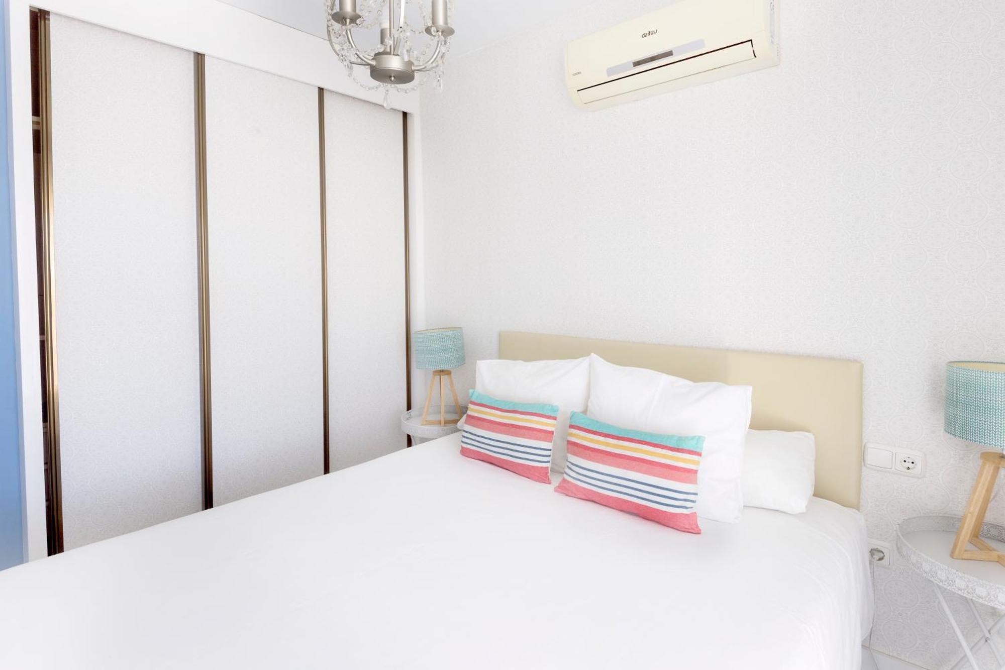 La Marina Suite Malaga Exterior photo