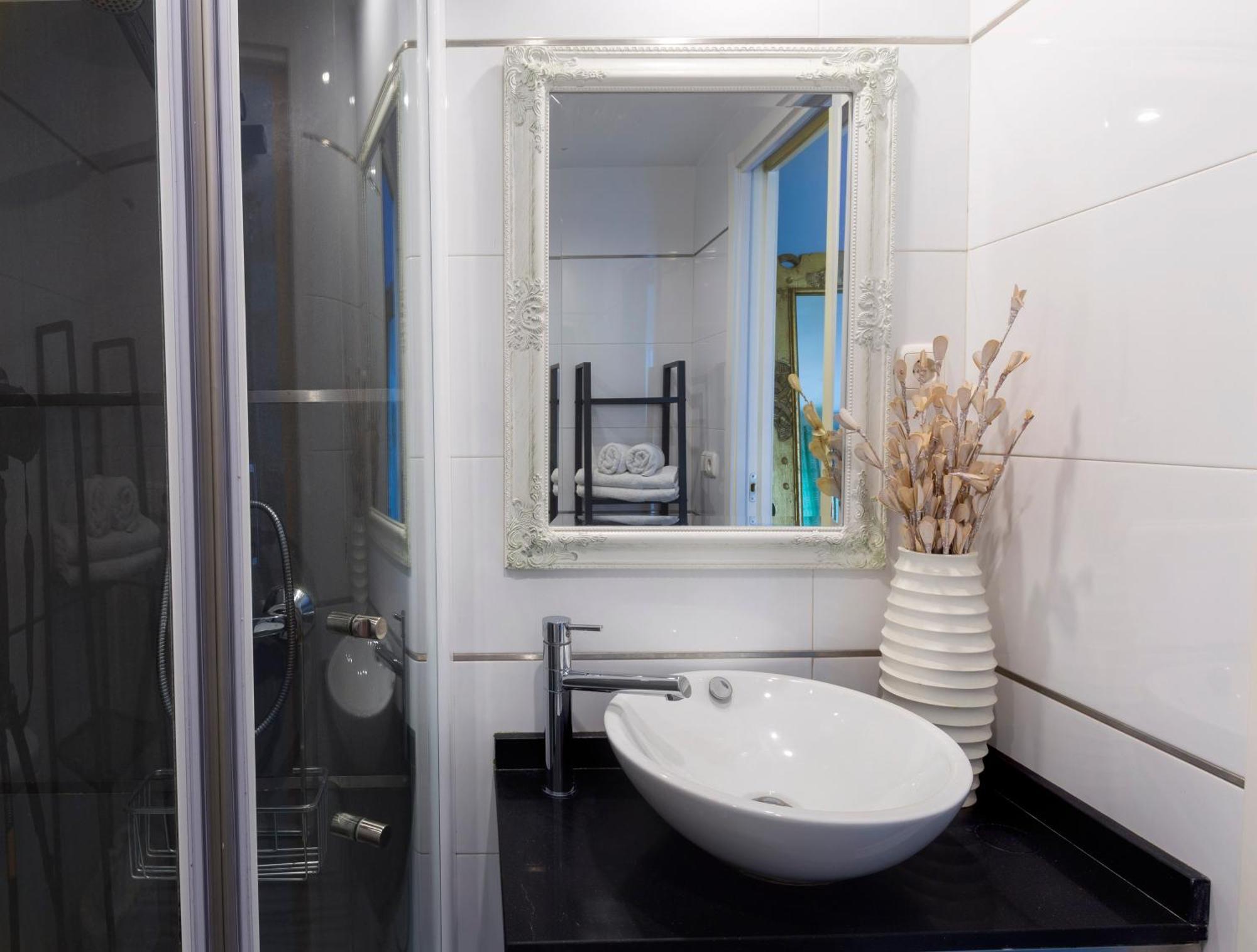La Marina Suite Malaga Exterior photo
